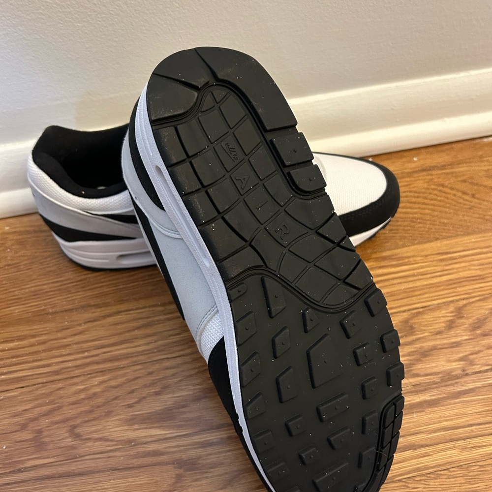 Nike Air Max 1 - Picture 2 of 4